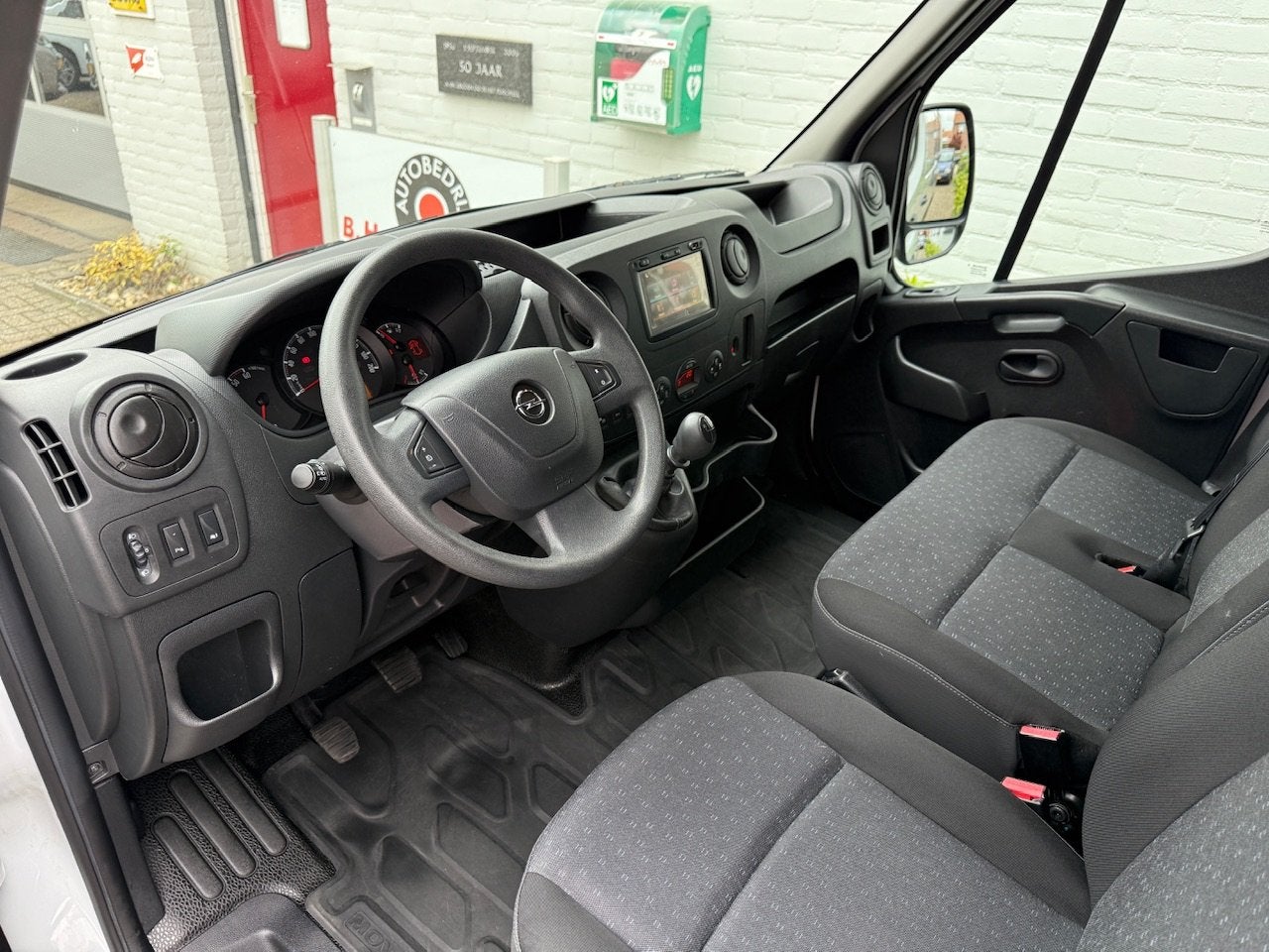 Opel Movano GB 2.3 CDTi 130pk 3500 L2H2 FWD (Euro 6)/ Trekha, Auto's, Bestelauto's, Stof, Gebruikt, 4 cilinders, 2500 kg