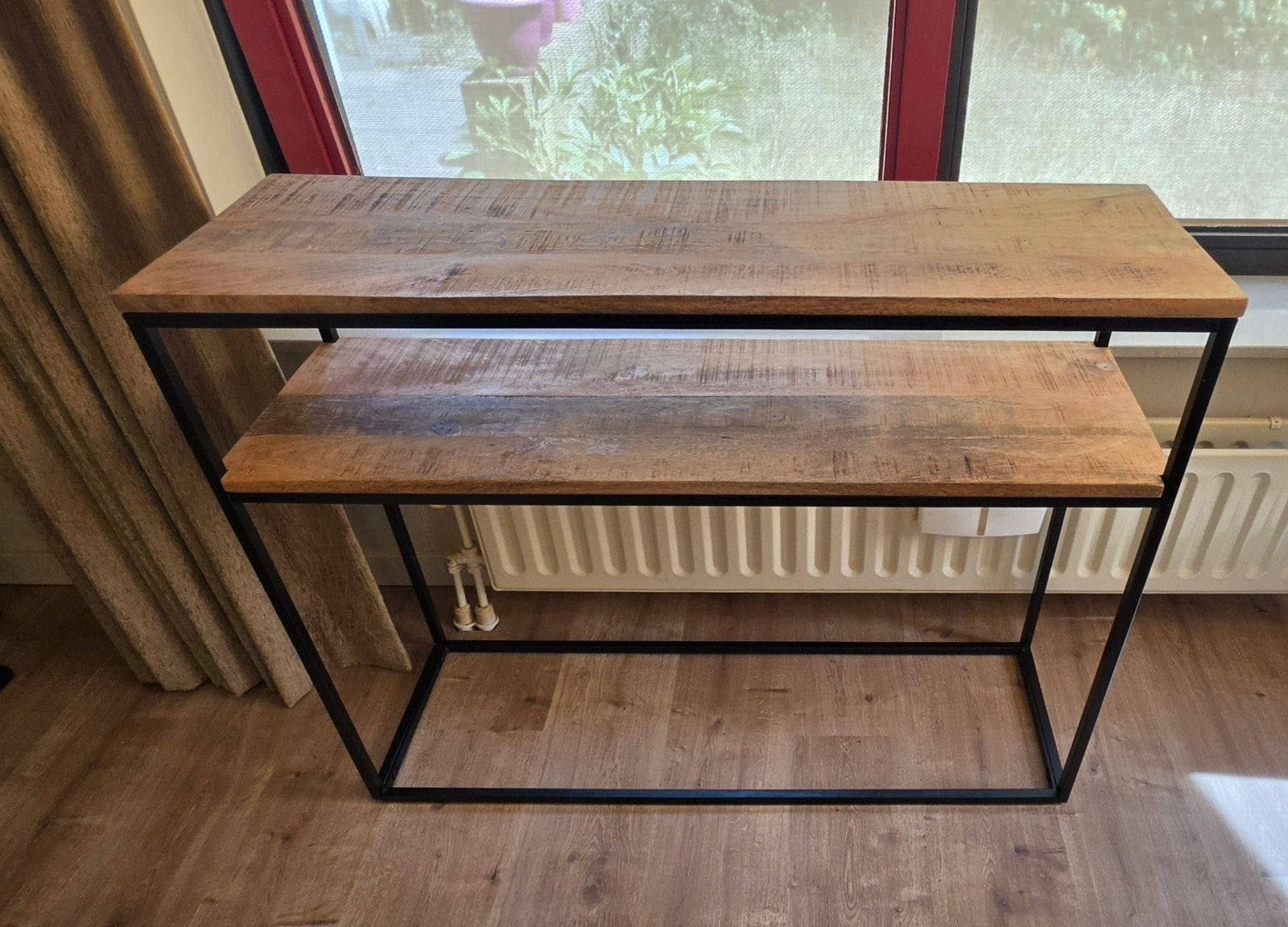Industriële eettafel met 4 stoelen, bijzet tafels en tv kast, Gebruikt, 100 tot 150 cm, 50 tot 100 cm, Vier personen