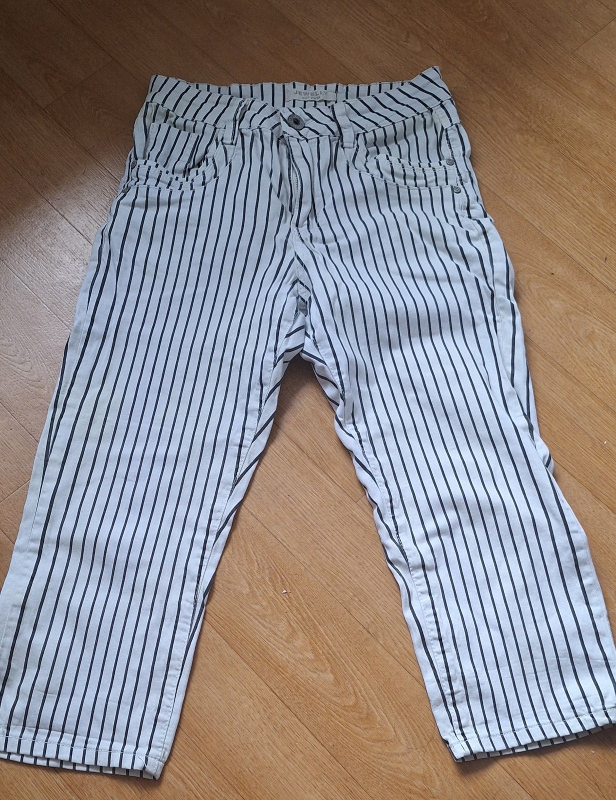 Gestreepte driekwart broek van JEWELLY, maat XS/34, JEWELLY, Wit, Ophalen of Verzenden, Driekwart
