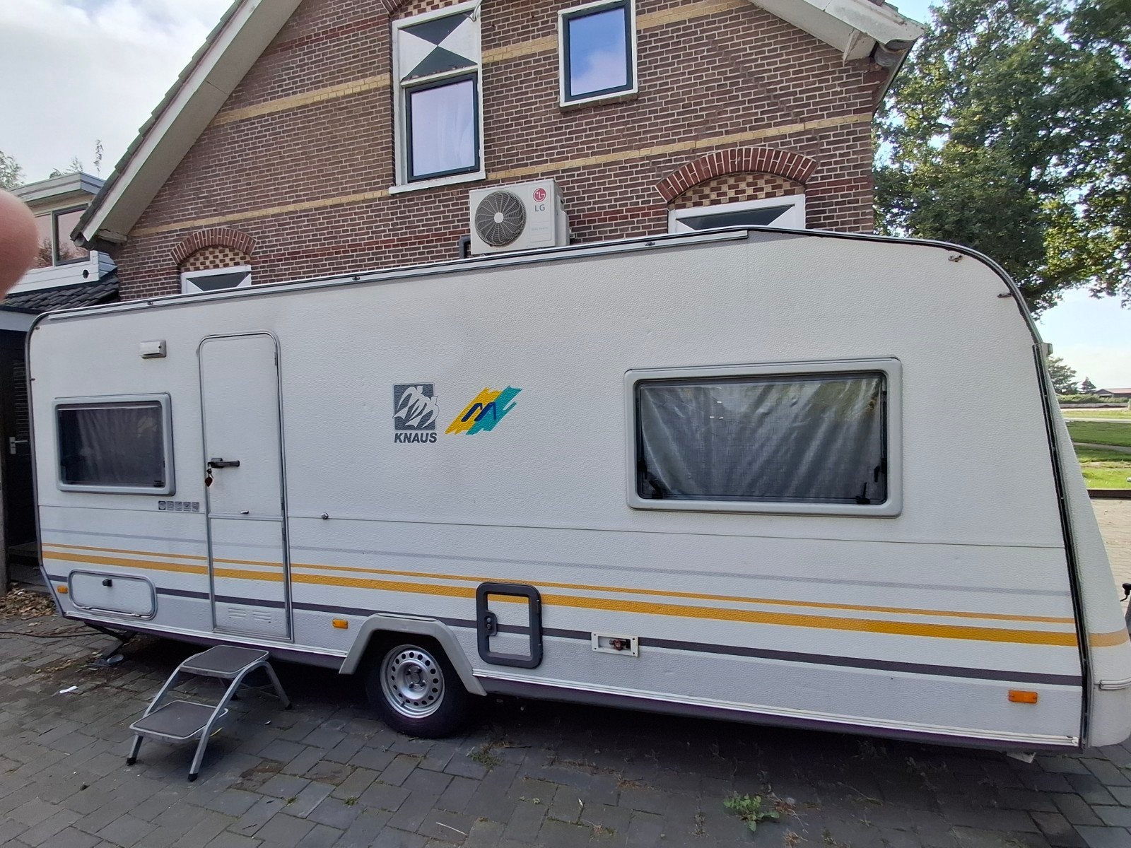 Knaus Sudwind Caravan stapelbed, Rondzit, Particulier, 6 tot 7 meter, Knaus