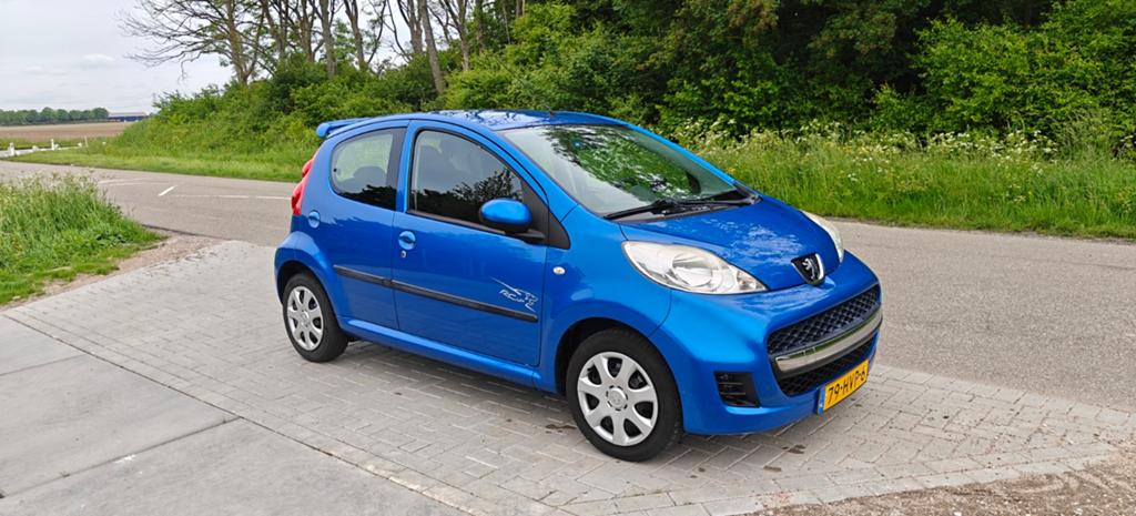 Peugeot 107 1.0 12V 5DR 2009 Blauw, Voorwielaandrijving, Stof, Zwart, 68 pk