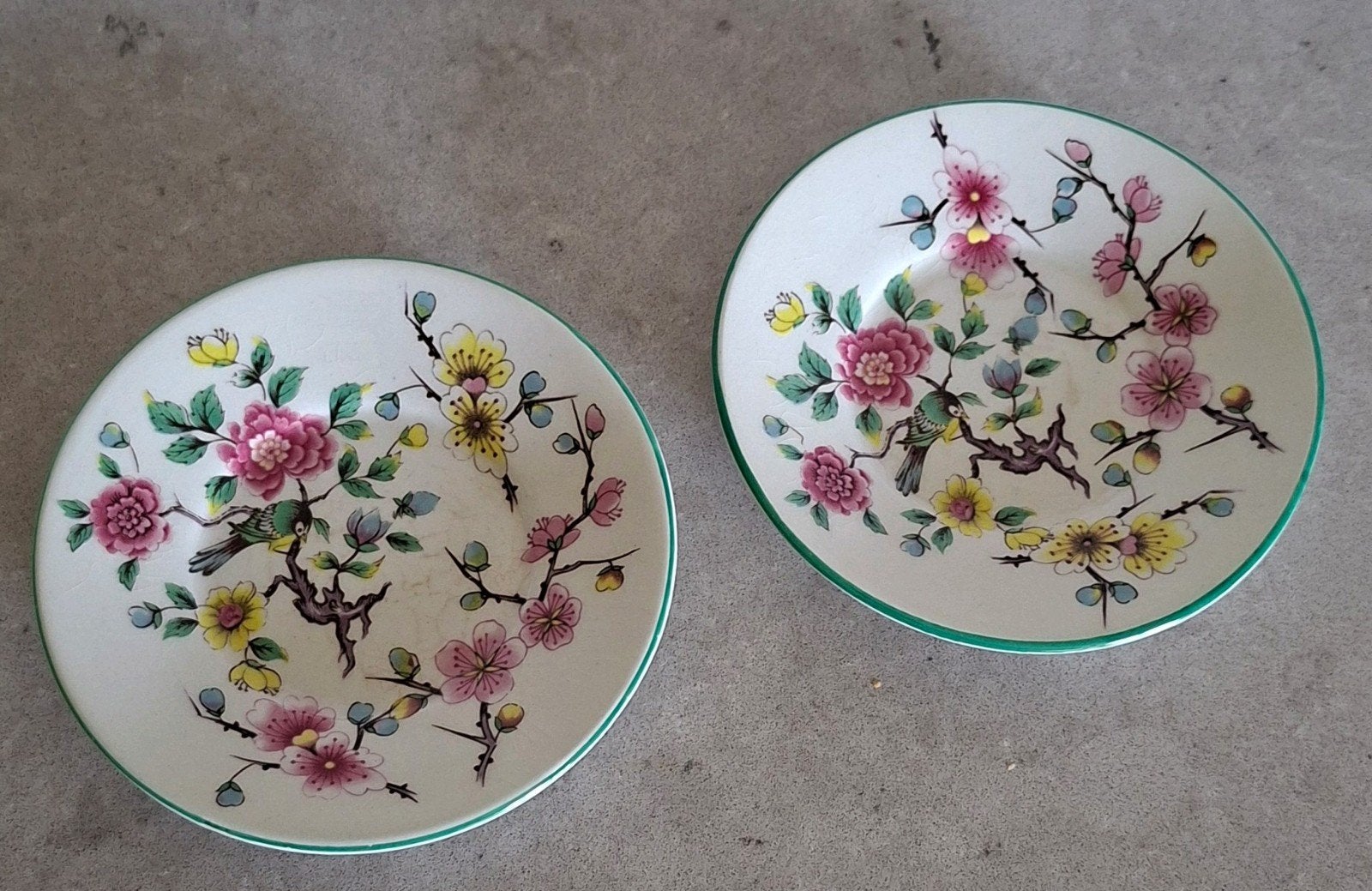 2 Vintage Schoteltjes – Old Foley "Chinese Rose" James Kent, Ophalen of Verzenden, Aardewerk, Overige stijlen, Bord(en)
