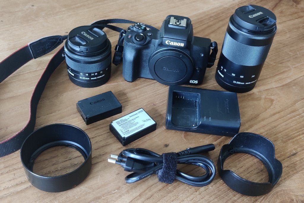 Canon M50 Lader 2xAccu Lens EF-M 15-45mm+55-200mm 2xZonnekap, Ophalen, Canon, Compact, 26 Megapixel