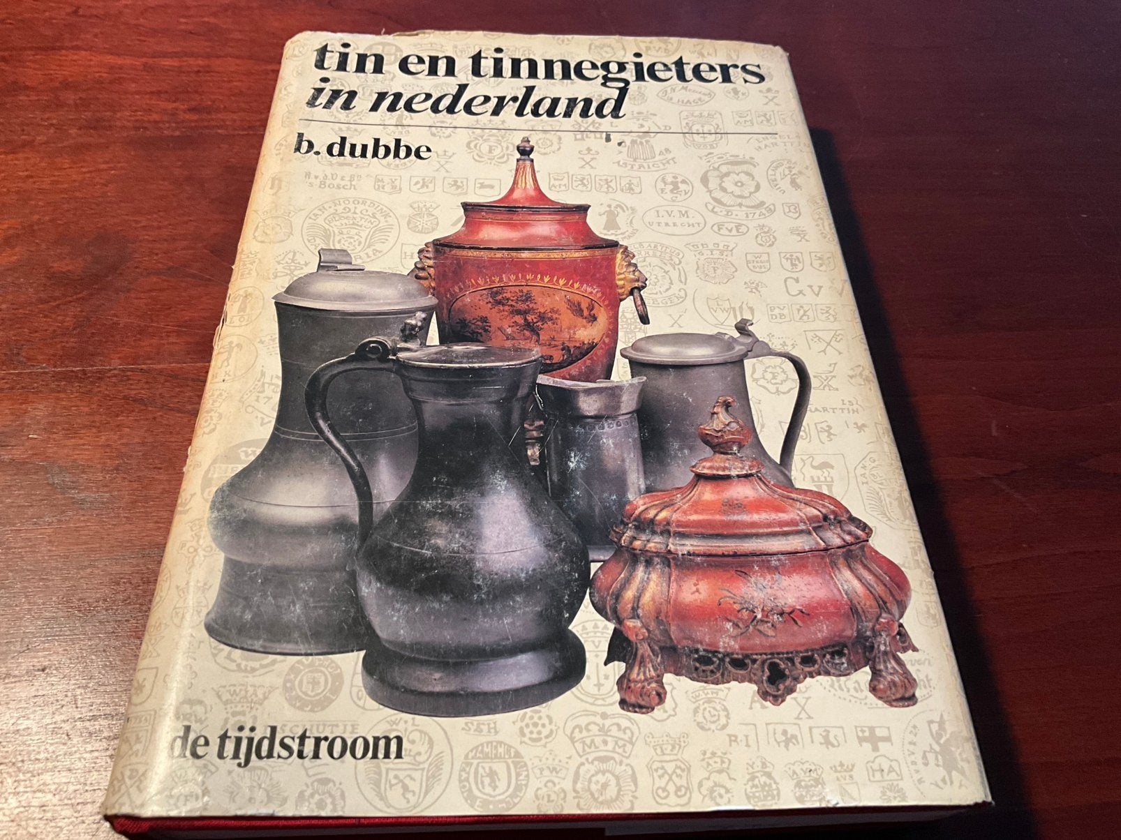 Bodemvondsten; boek Tin en tinnegieters in Nederland, Ophalen of Verzenden