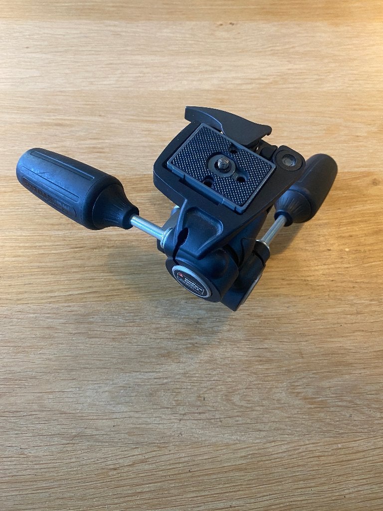 Manfrotto 804RC2 3-weg statiefkop – RC2 - nette staat, Audio, Tv en Foto, Ophalen of Verzenden, Met handvat, Manfrotto, Statiefkop