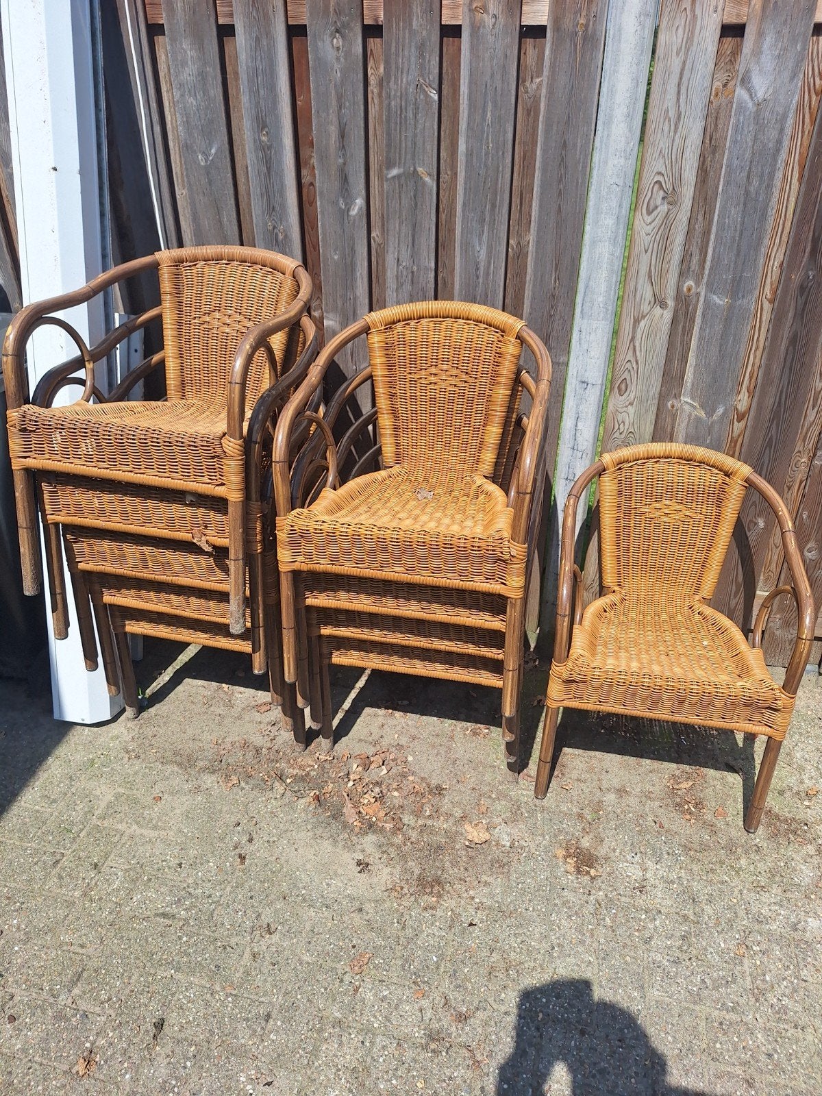 14 stuks  horeca stapel stoelen, Ophalen