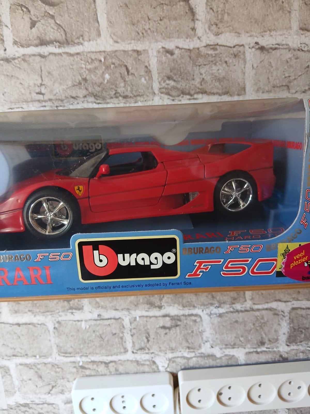 Ferrari F50 Hardtop 1995 Burago 1:18 Rood met originele doos, Ophalen of Verzenden, Zo goed als nieuw, Bburago