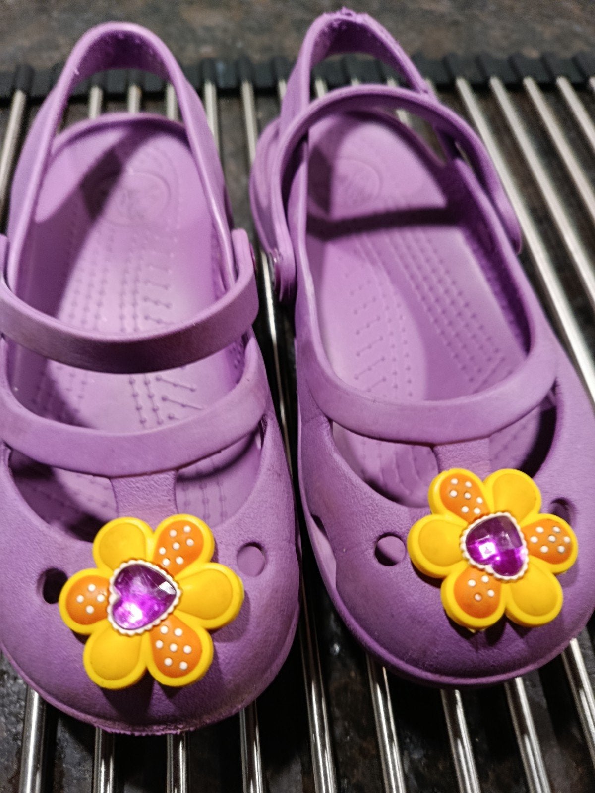 Paarse Crocs Mary Jane met bloemdecoratie 28, Gebruikt, Crocs, Meisje, Schoenen