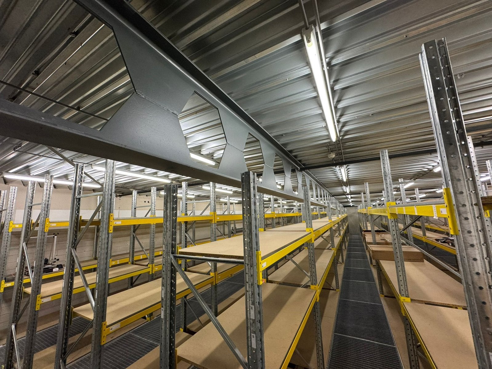 Grootvakstelling - Met verdieping - Magazijnstelling - 220m2, Ophalen
