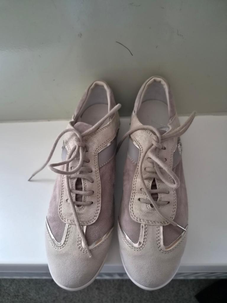 AGL damessneakers, NIEUW!, maat 36, Kleding | Dames, Schoenen, Beige, AGL, Nieuw, Ophalen of Verzenden