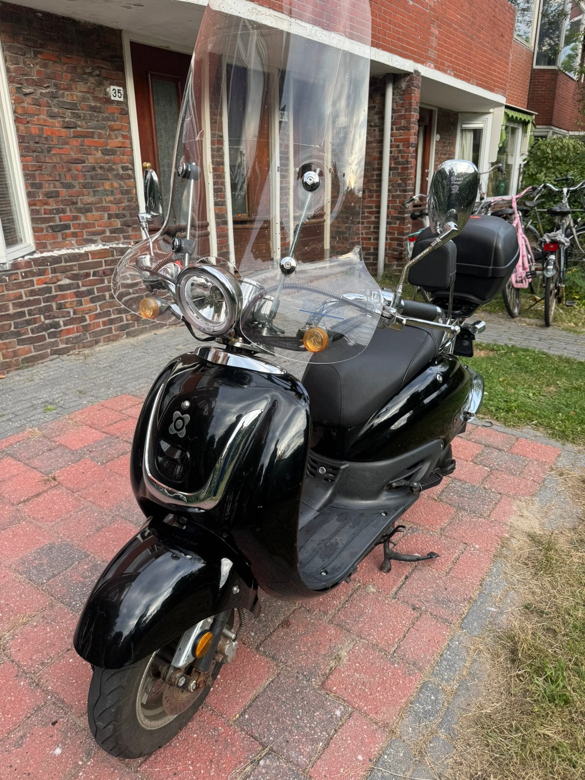 Agm retro scooter   Goed onderhouden, Zo goed als nieuw, Benzine, Ophalen, Overige merken
