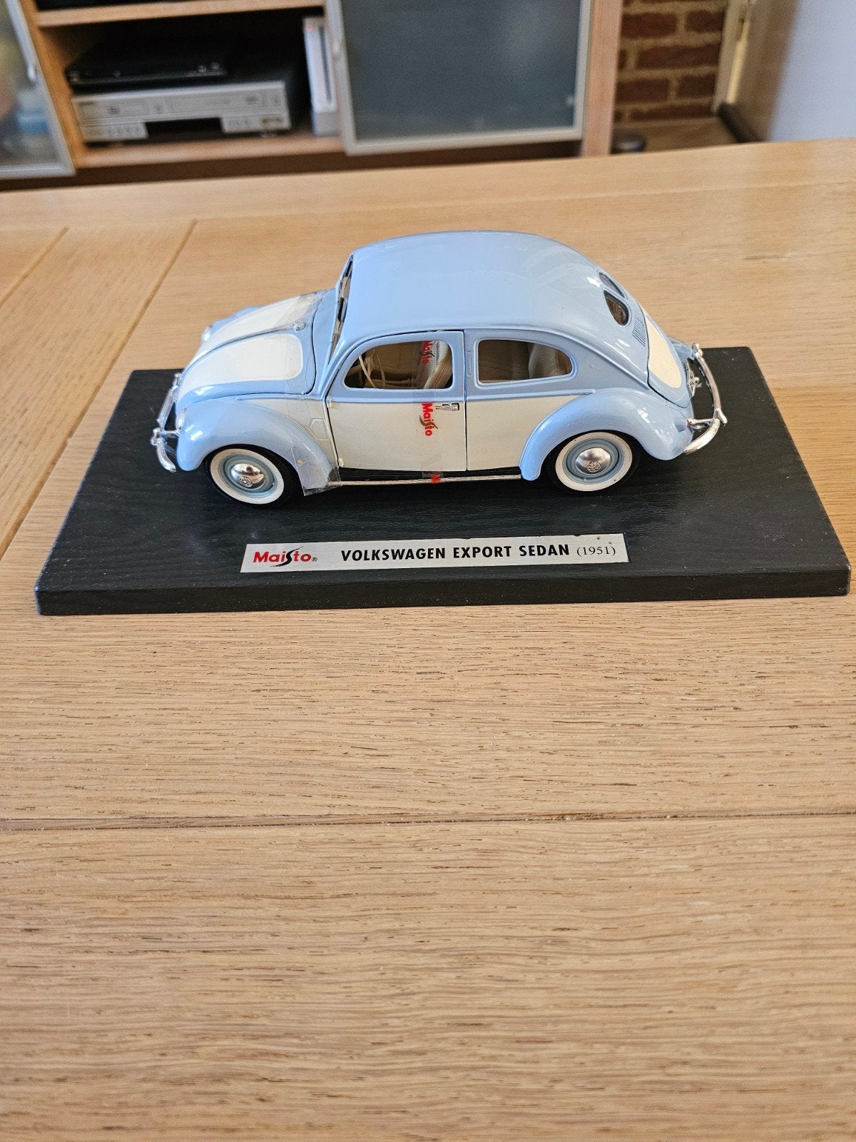 TE KOOP MOOIE MAISTO VOLKSWAGEN 1951 SCHAAL 1:18, Ophalen of Verzenden, Zo goed als nieuw, Auto, Maisto