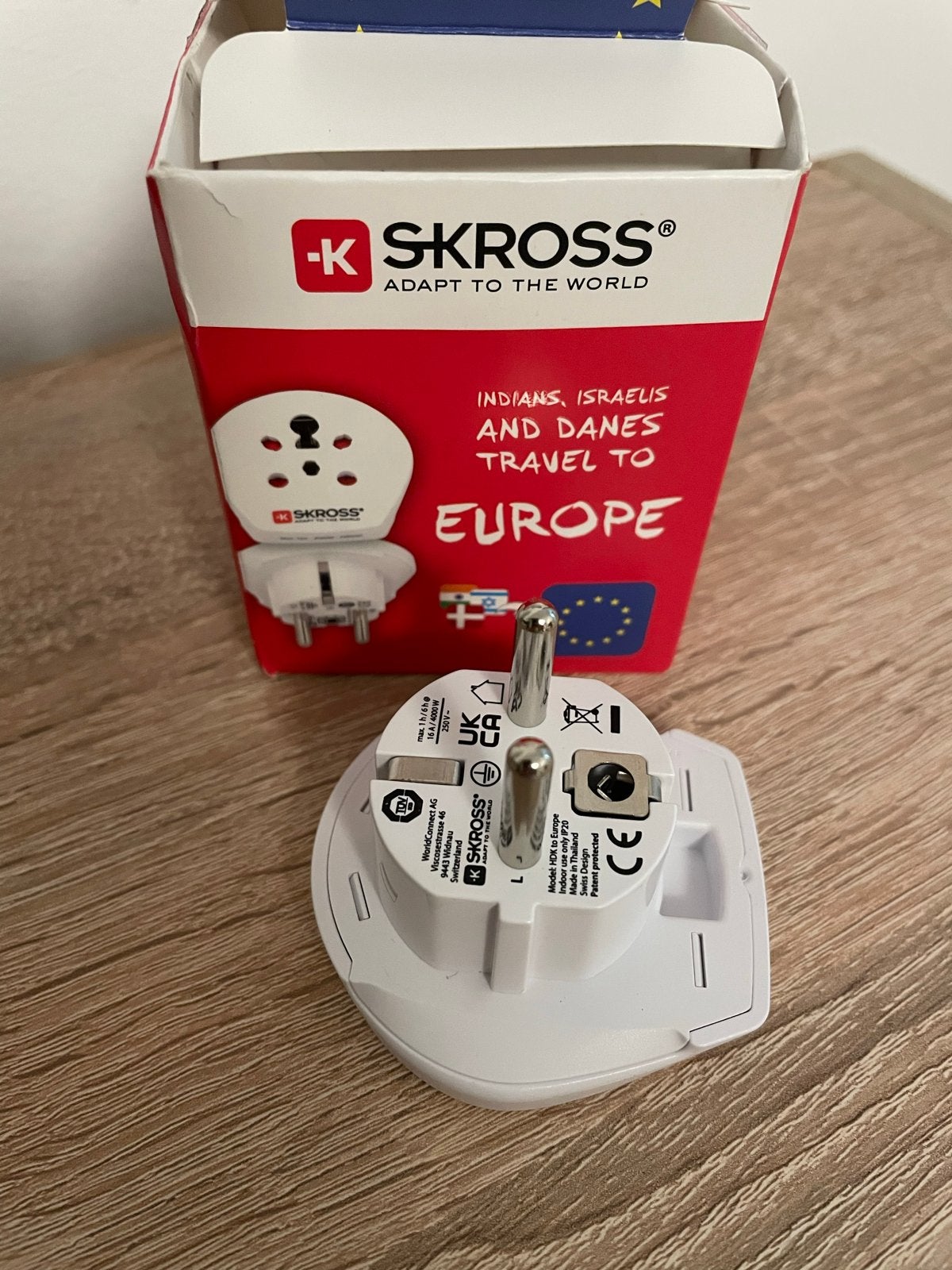 Skross reisstekker / travel plug, Ophalen, Nieuw