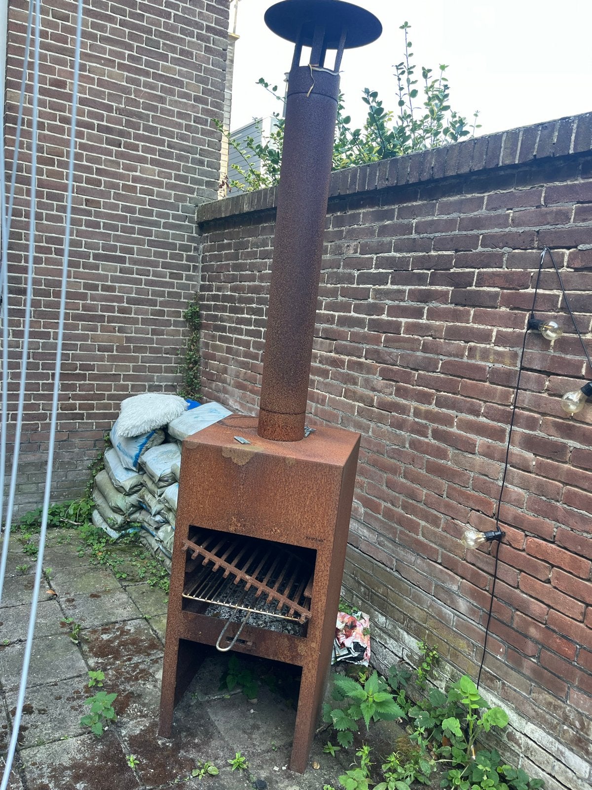 Buiten barbecue/haard van patentstaal, Ophalen, Gebruikt