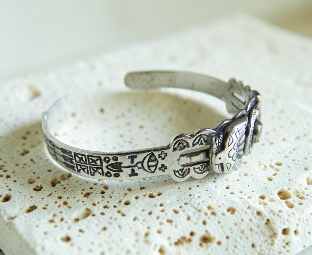 1940’s Navajo Harvey Era SLANG en thunderbird armband!, Overige materialen, Verzenden, Zo goed als nieuw, X