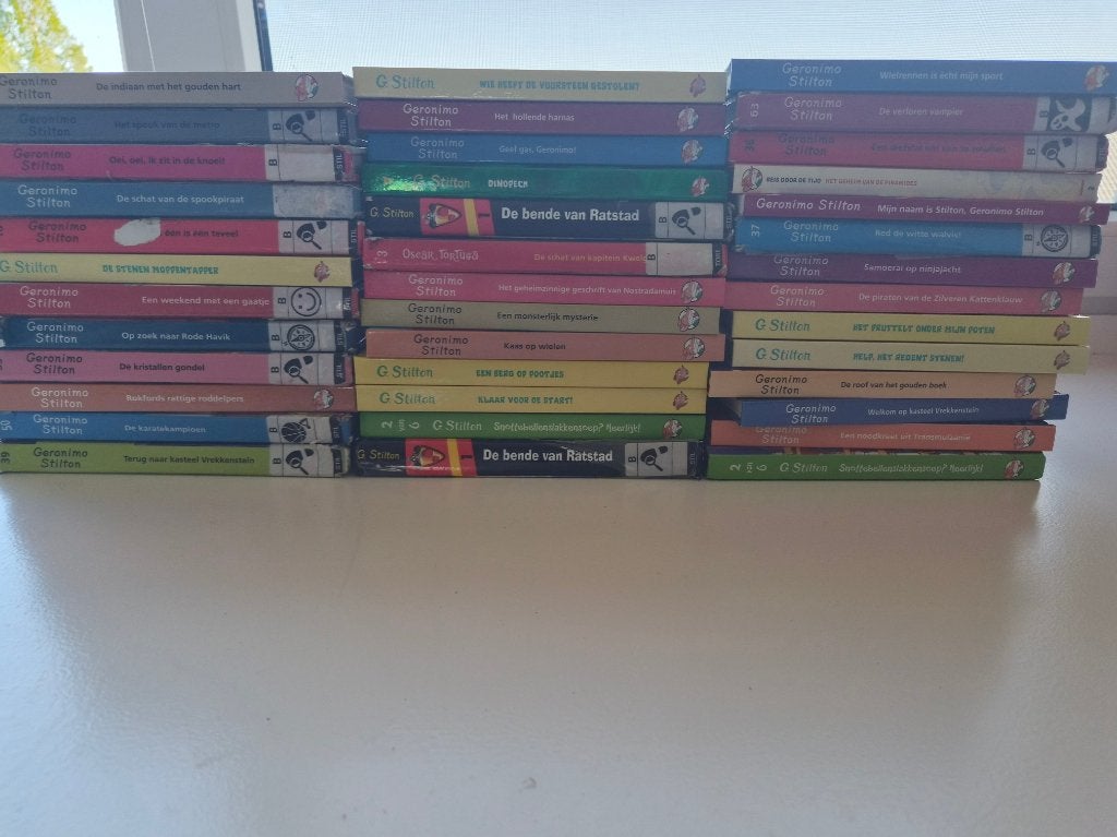Geronimo Stilton Boeken, Ophalen of Verzenden, Zo goed als nieuw, Fictie algemeen