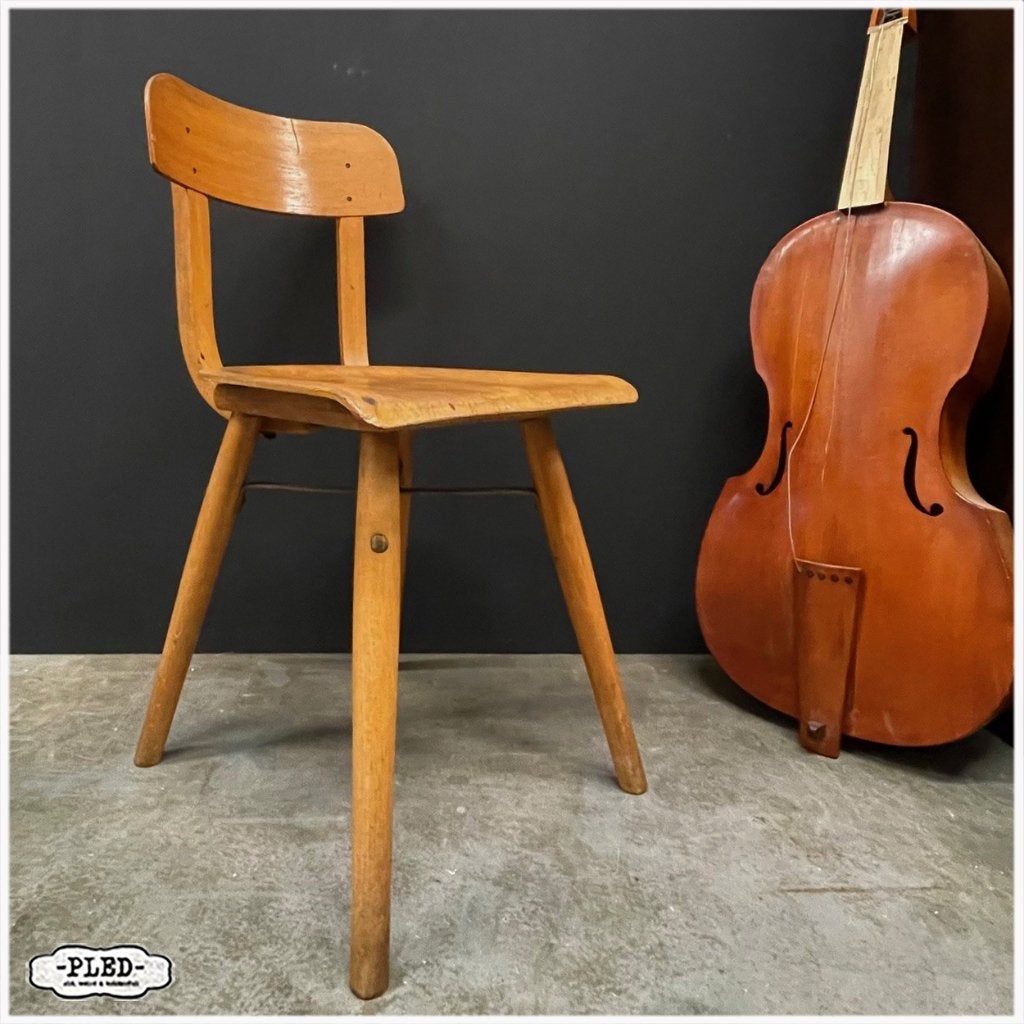 Oud Beukenhouten werkplaatsstoeltje, Bauhaus, Ophalen