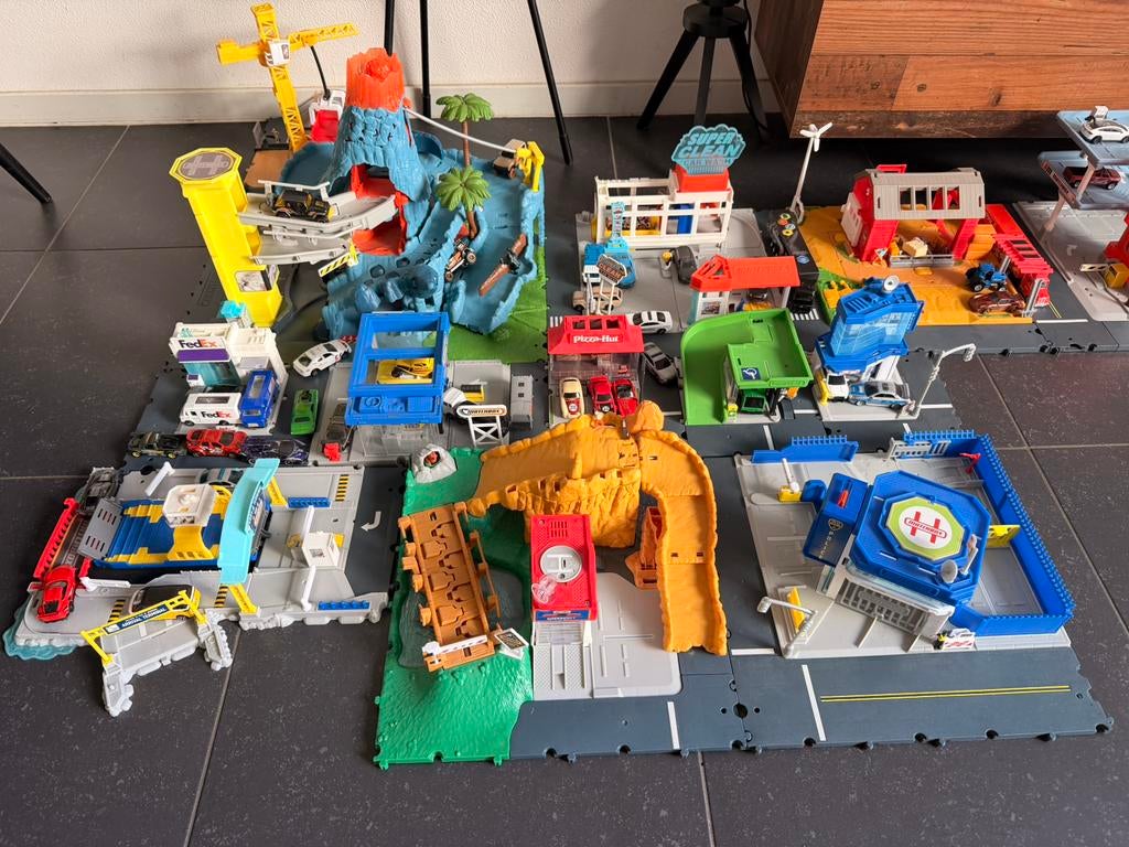 Matchbox Action Drivers complete stad!, Ophalen, Zo goed als nieuw