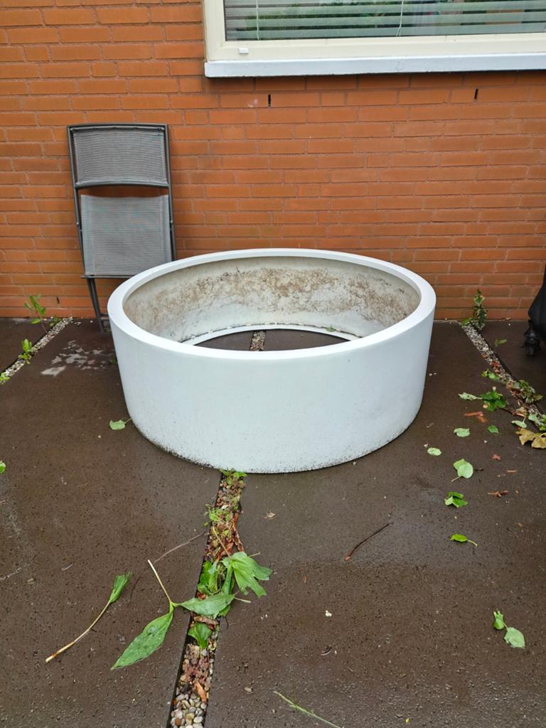Witte stalen bak, Ophalen, Rond, Metaal