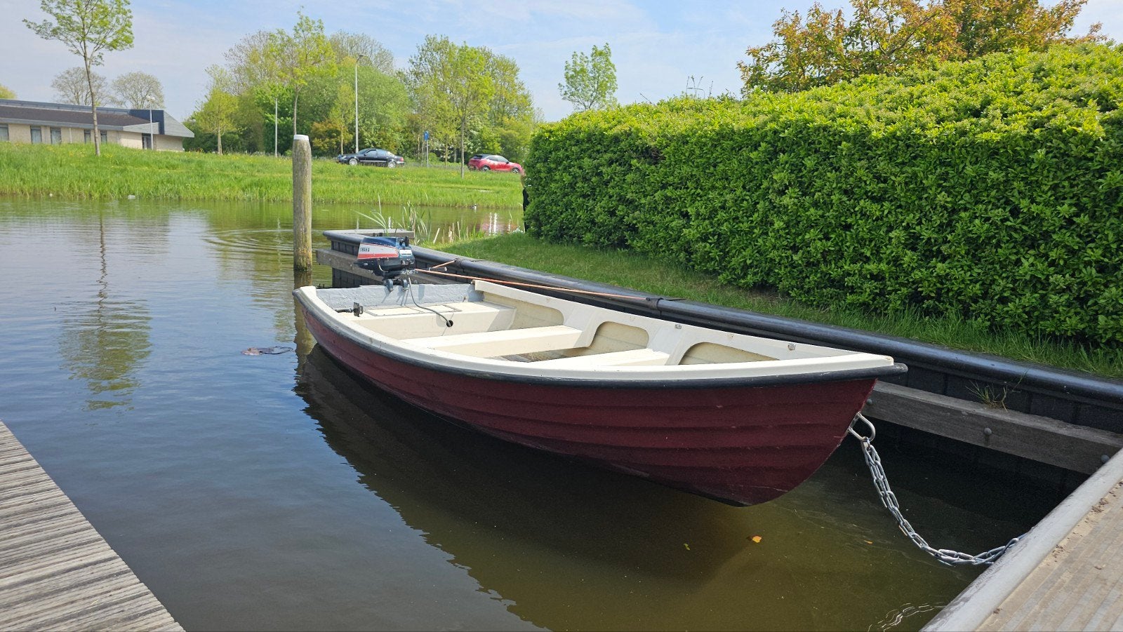 Stabiele overnaadse boot ( opknapper ), Visboot, Ophalen of Verzenden, 4 m, Polyester