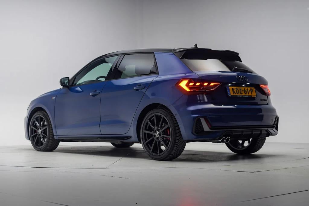 Audi A1 40 TFSI MHEV S-Line Competition Aut. [ LED Virtual N, Auto's, Automaat, 4 cilinders, 1984 cc, Blauw