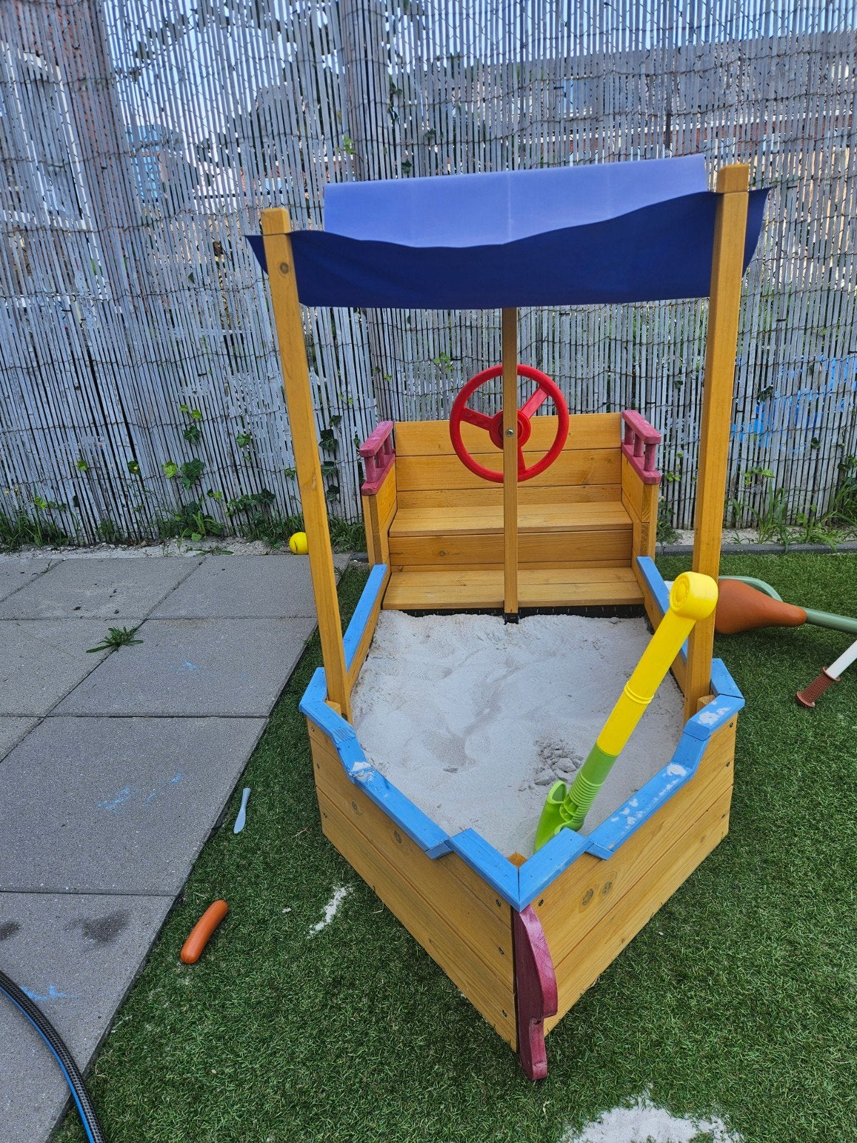 Leuk Zandbak schip voor de kids, + 2 zakken nieuw speelzand, Kinderen en Baby's, Speelgoed | Buiten | Zandbakken, Ophalen