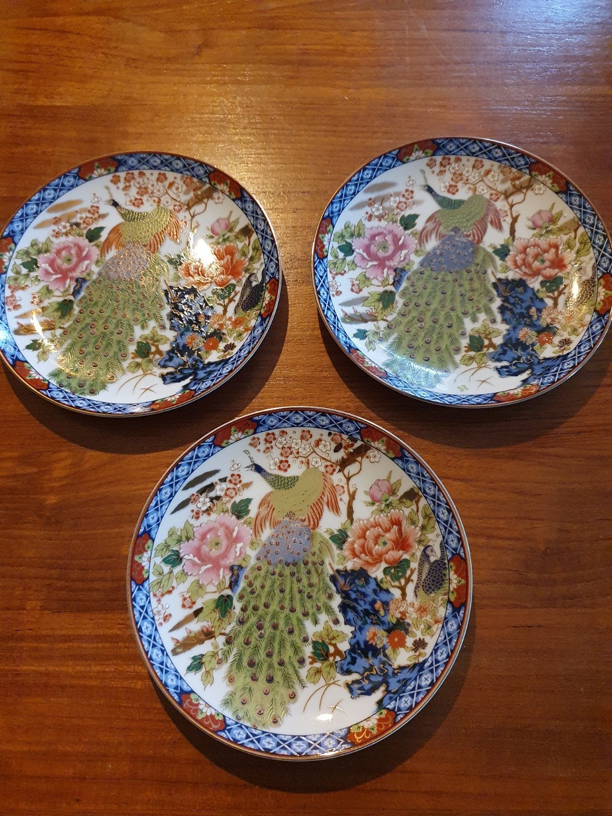 Set van 3 Japanse decoratieve borden met pauw en goud, Antiek en Kunst, Ophalen of Verzenden