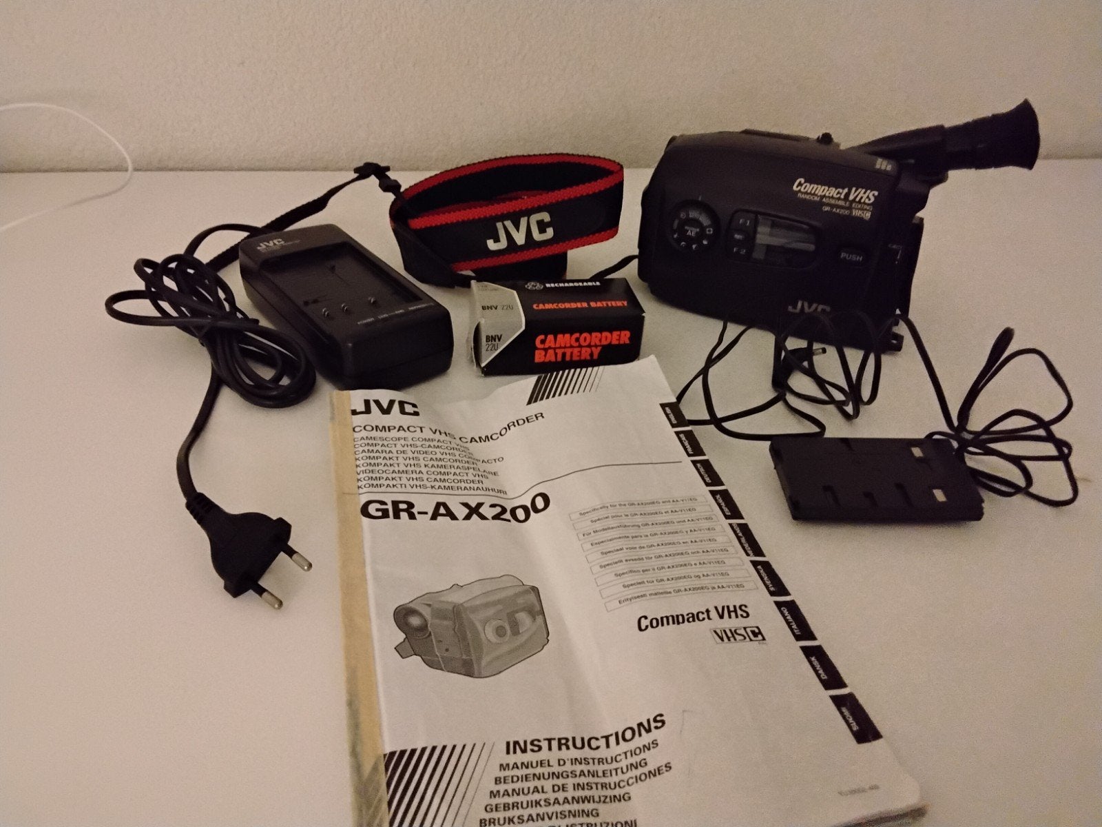JVC compact VHS camcorder, Ophalen, JVC