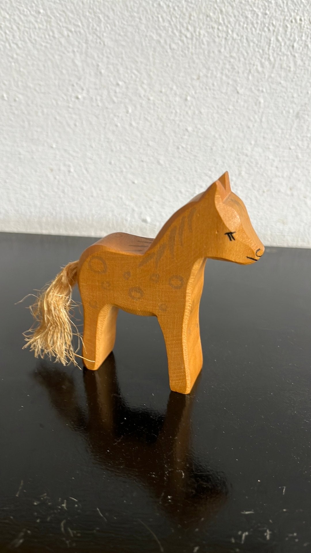 Zeldzaam Ostheimer Gevlekt paardje/ pony met blauwe sticker, Ophalen of Verzenden, Gebruikt, Overige typen