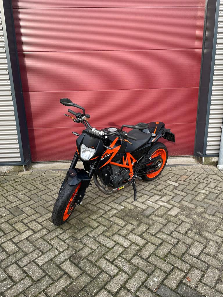KTM 690 Duke R 15.000KM Akrapovic, Motoren, Motoren | KTM, 693 cc, Ivo@technoservicehoogendijk.nl, Jan Tinbergenstraat 8-b
2811DZ  Reeuwijk, NL