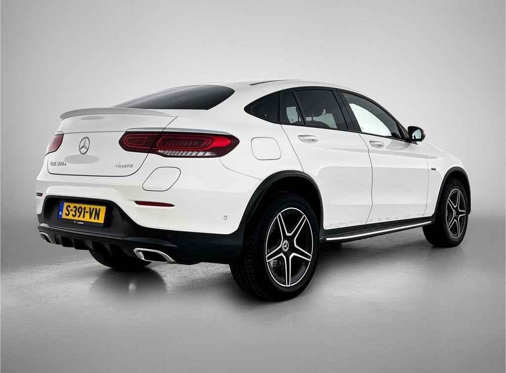 Mercedes-Benz GLC 300 e 4MATIC Premium Plus | Schuifdak | 36, Auto's, Mercedes-Benz, Gebruikt, 4 cilinders, 320 pk, Plug-in hybride