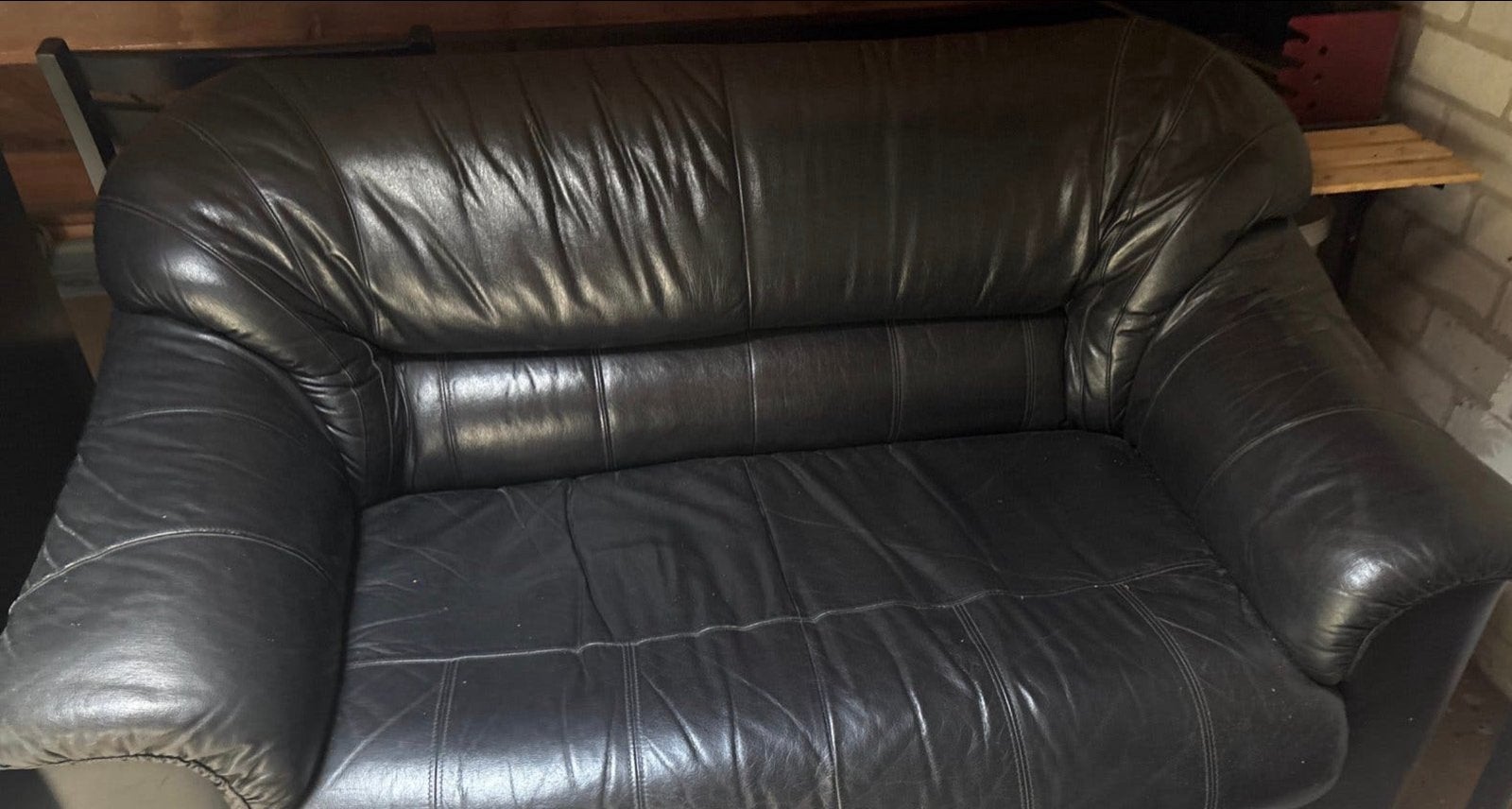 Gratis: Comfortabele 2-zitsbank (4e etage, geen lift), Huis en Inrichting, Ophalen, Gebruikt, Tweepersoons, Leer