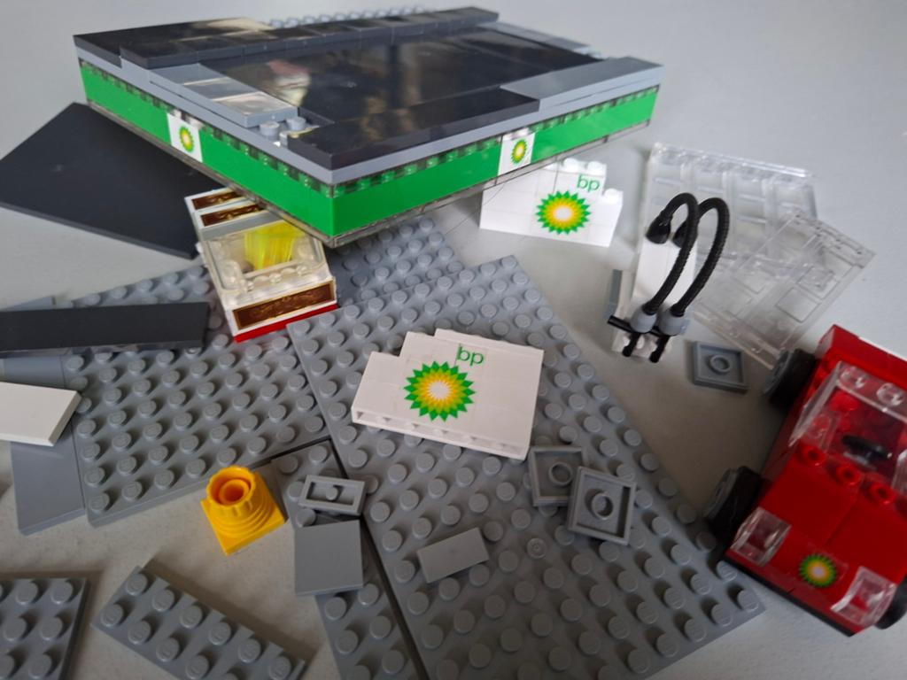 Deel COBI BP Tankstation en Auto Bouwset, Ophalen of Verzenden, Gebruikt, Overige merken