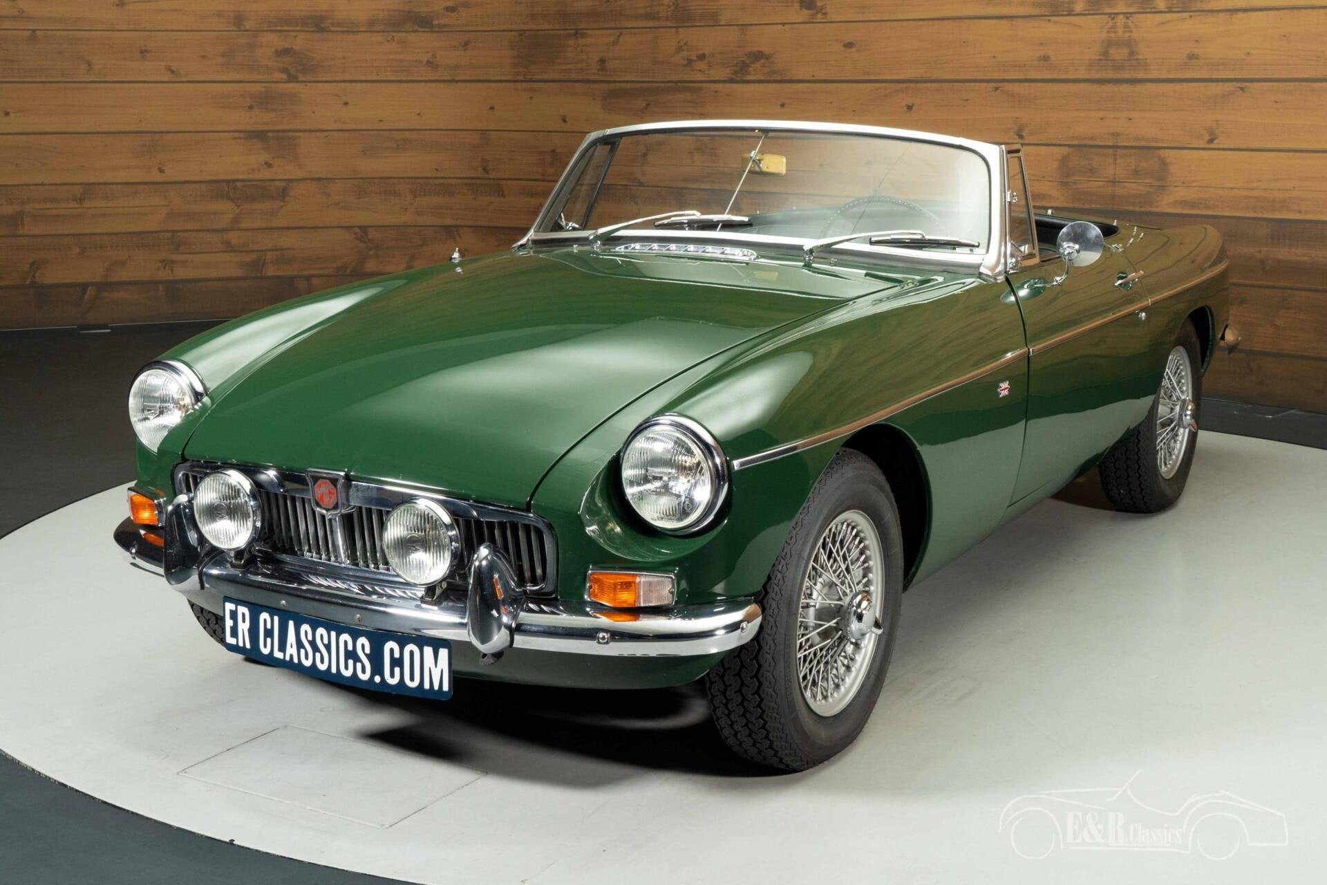 MG MGB Cabriolet | 1966, Achterwielaandrijving, Zwart, 95 pk, Cabriolet