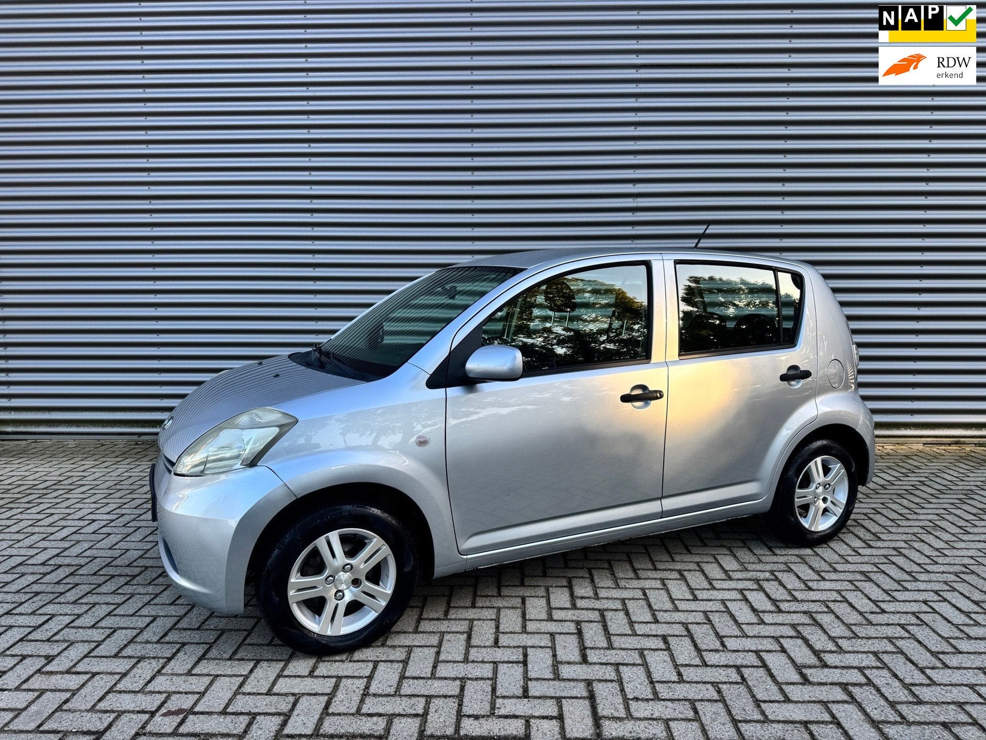 Daihatsu Sirion 2 1.3-16V Comfort 105000km! Zeer mooie Auto, Auto's, Voorwielaandrijving, Stof, Gebruikt, 4 cilinders
