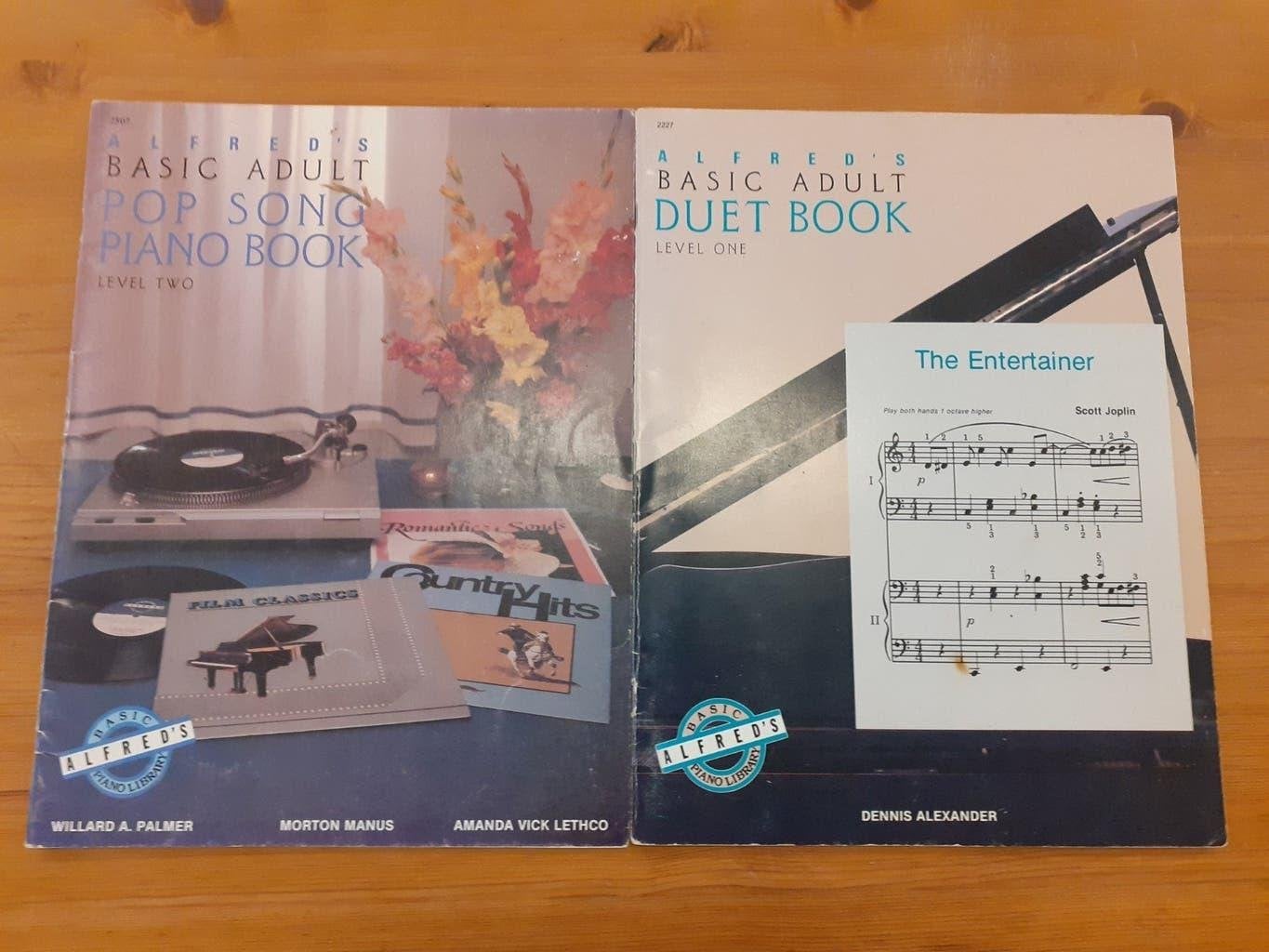 Alfred's Basic Adult Piano Boeken - Pop Song & Duet  1&2, Muziek en Instrumenten, Gebruikt, Les of Cursus, Ophalen of Verzenden