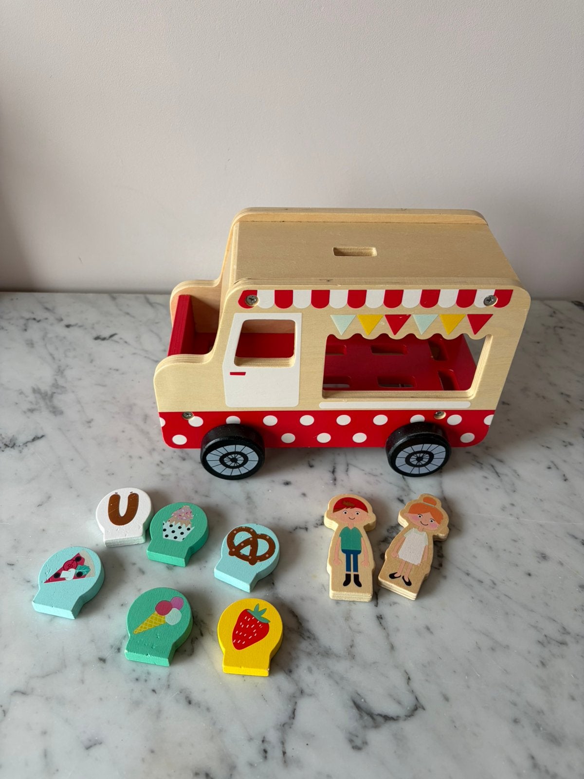 Houten speelgoed auto, Kinderen en Baby's, Speelgoed | Houten speelgoed, Ophalen, Zo goed als nieuw