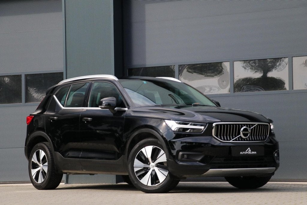 Volvo XC40 1.5 T4 Recharge Inscription Expression 85800KM La, Auto's, Stof, Zwart, Bedrijf, Hybride Elektrisch/Benzine