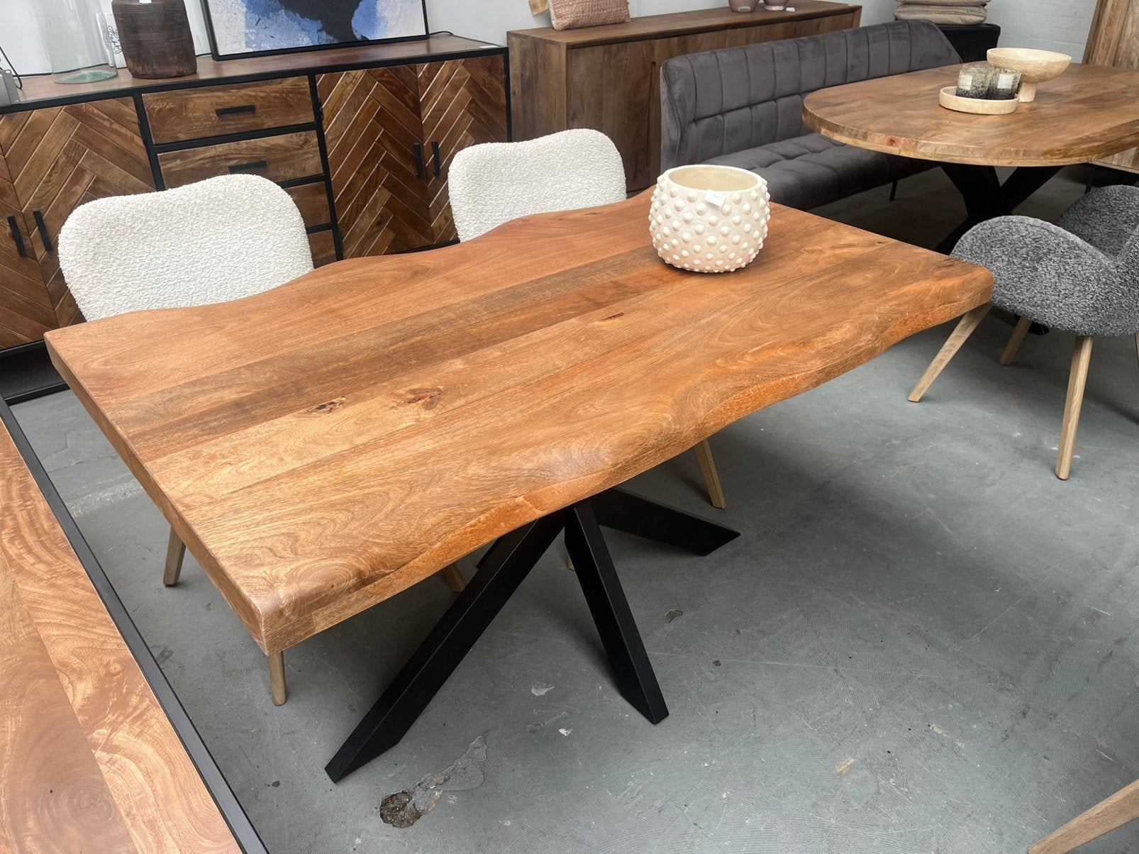 Magazijn leegverkoop eettafel boomstam mangohout matrix zwar, Hout, Nieuw, Ophalen of Verzenden, Info@wkhome.nl