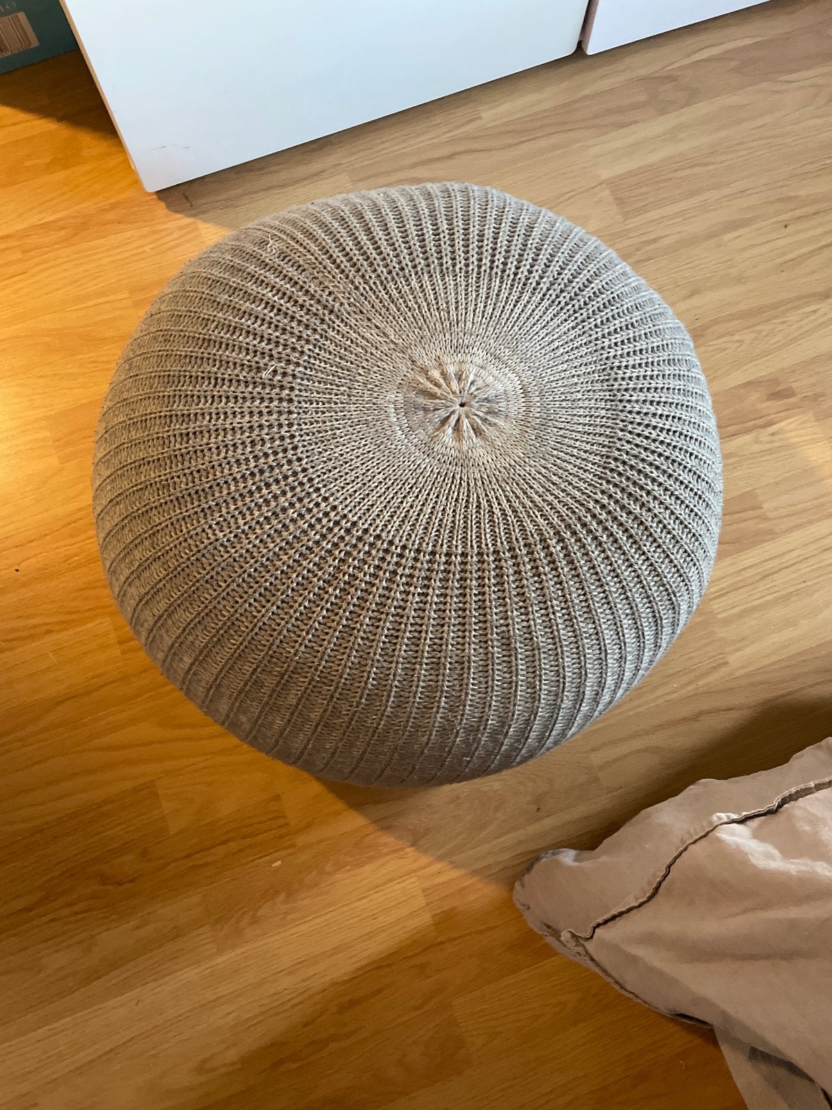 IKEA Sandared poef - 56 cm diameter, 26 cm hoog, Huis en Inrichting, Ophalen, Rond, Minder dan 50 cm, Zo goed als nieuw