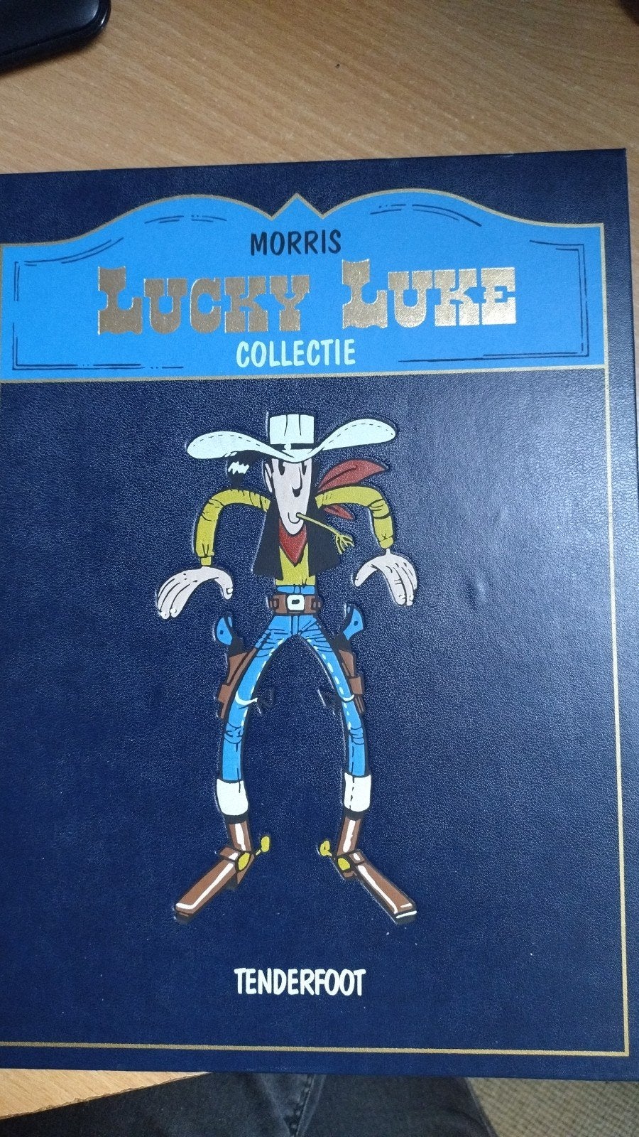 Morris Lucky Luke Collectie - Tenderfoot, Eén stripboek, Ophalen of Verzenden, Zo goed als nieuw