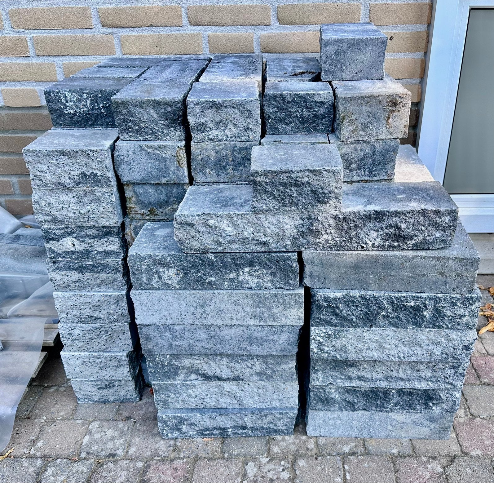 MBI Roccia stapelstenen strak lineair wildverband, Tuin en Terras, Tegels en Klinkers, Ophalen, Nieuw, Beton, Overige typen