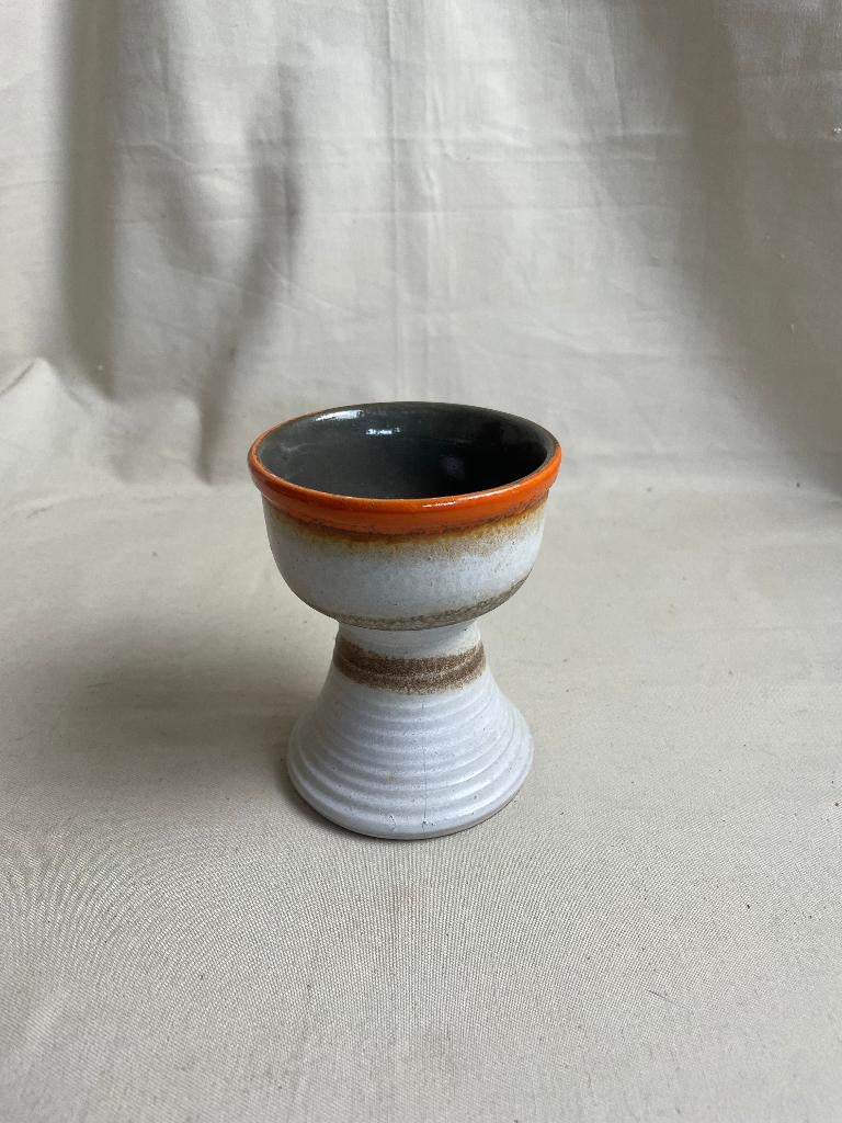 Vintage beige oranje aardewerken bloempotje Strehla, Rond, Binnen, Ophalen of Verzenden, Zo goed als nieuw