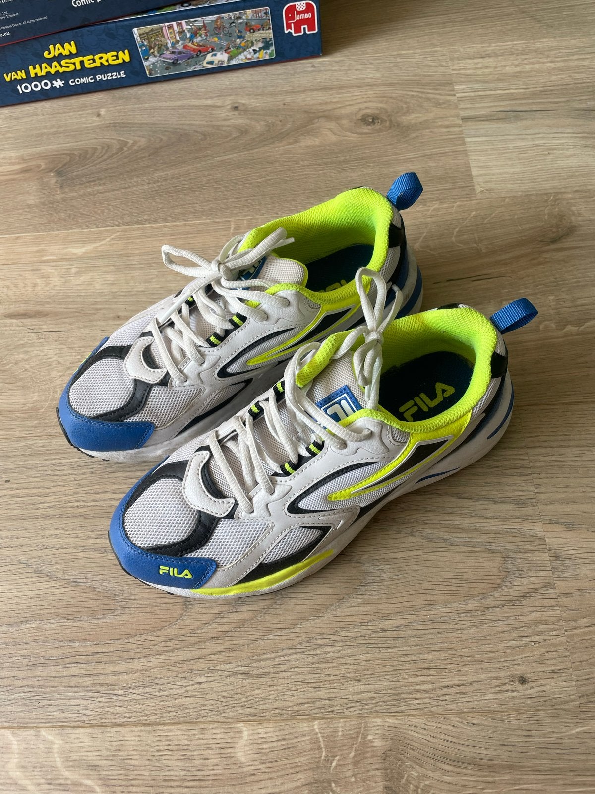 Fila sneakers maat 39 (valt als 38/38.5) in zeer goede staat, Ophalen of Verzenden, Zo goed als nieuw, Wit, Sneakers of Gympen