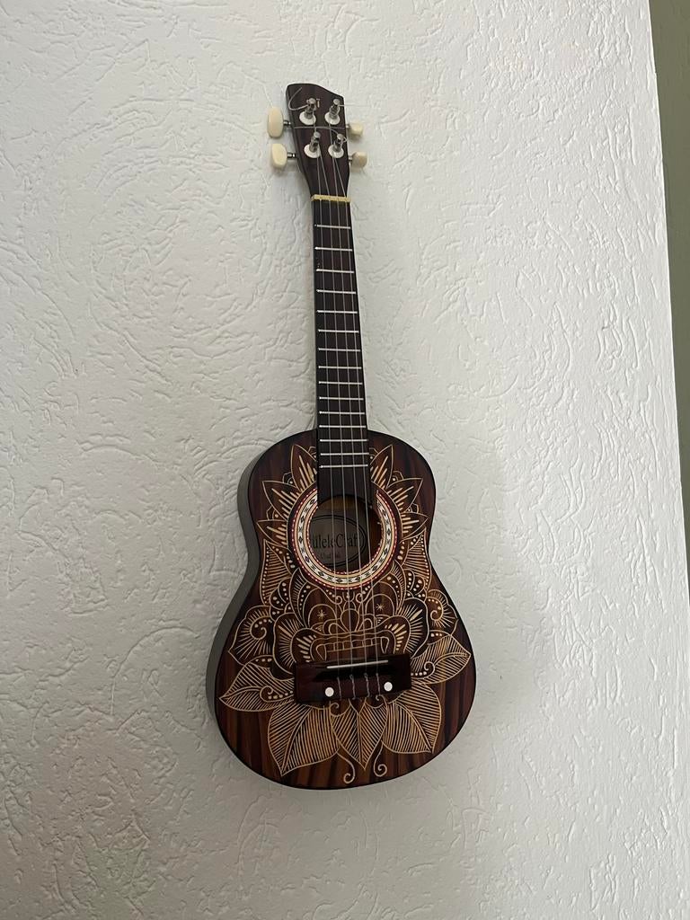 Prachtige UkeleleCraft Ukelele met uniek design, Ophalen of Verzenden, Zo goed als nieuw, Overige typen