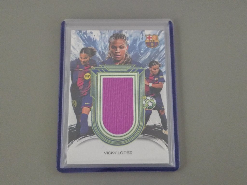 Vicky Lopez 2026 Futera Fc Barcelona Materials Jersey /06, Ophalen of Verzenden, Zo goed als nieuw, Buitenlandse clubs, Spelerskaart