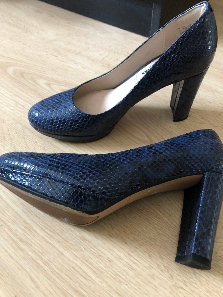 mooie blauwe hakkenschoenen / pumps, Kleding | Dames, Schoenen, Pumps, Blauw, Nieuw, Ophalen of Verzenden