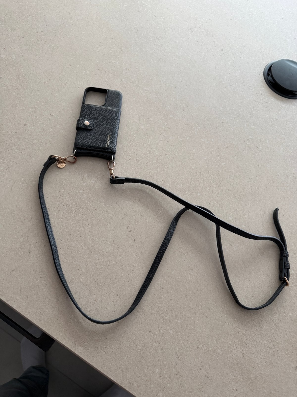Dutchies iPhone 13 Pro Hoesje met Koord en Pasjeshouder, Telecommunicatie, Zwart, Dutchies, Hoesje of Tasje, Ophalen of Verzenden