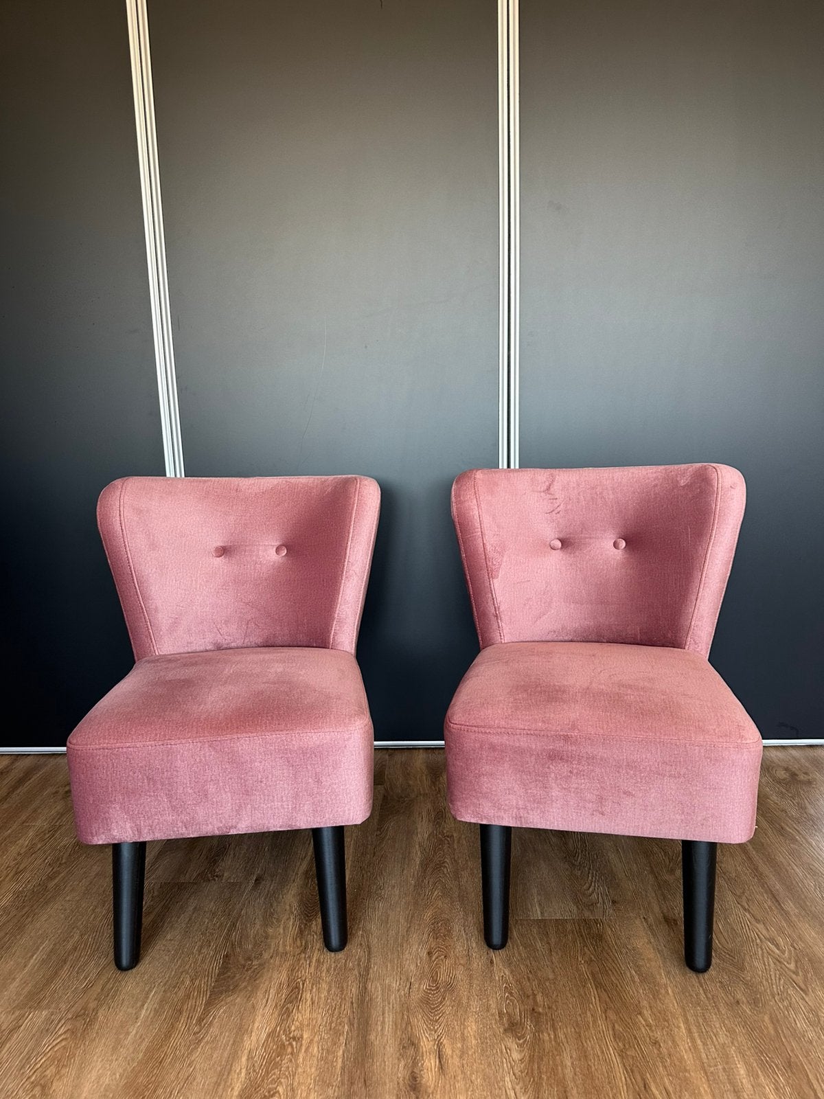 Twee oud-roze veloers-achtige stoeltjes, Ophalen, Twee, Overige kleuren, Nieuw