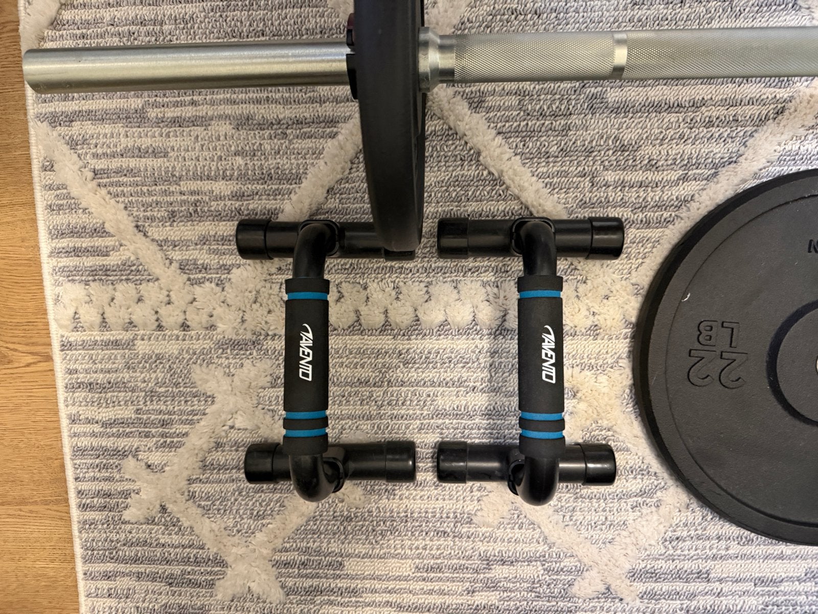 Nieuwe Halterset + Gewichten + Push-up Bars + Handtrainer, Ophalen of Verzenden, Gebruikt, Armen, Halterstangen